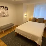 Britannia - Patagonia * Saas-Fee