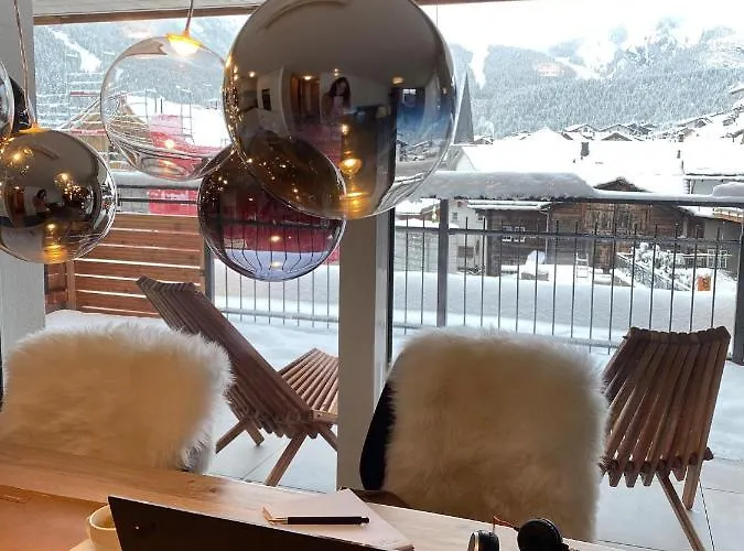 Britannia - Patagonia * Saas Fee